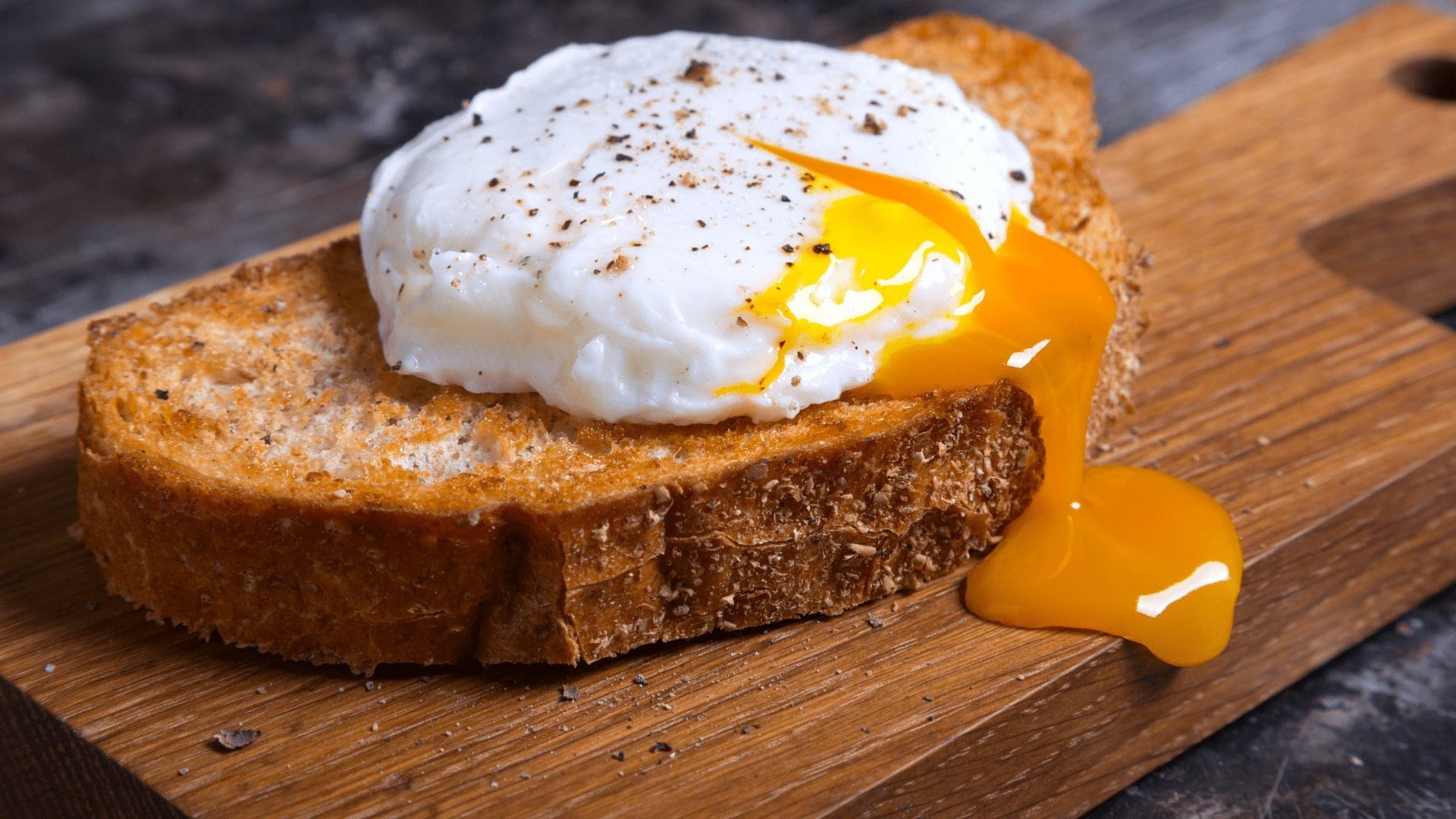 soft poached eggs